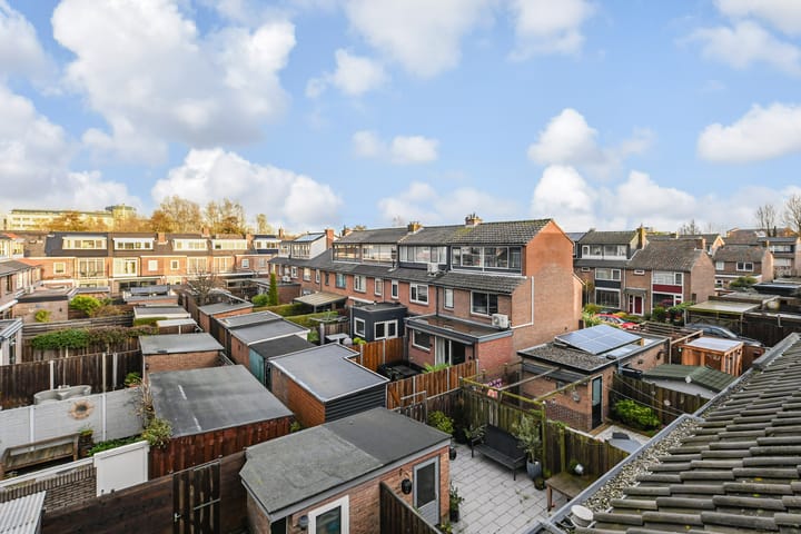 Photo 34 of Trompstraat 31