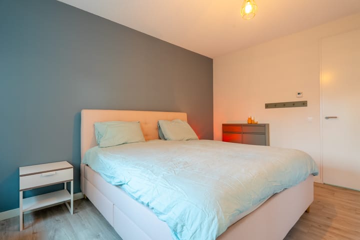 Photo 7 of Antillenstraat 2-5