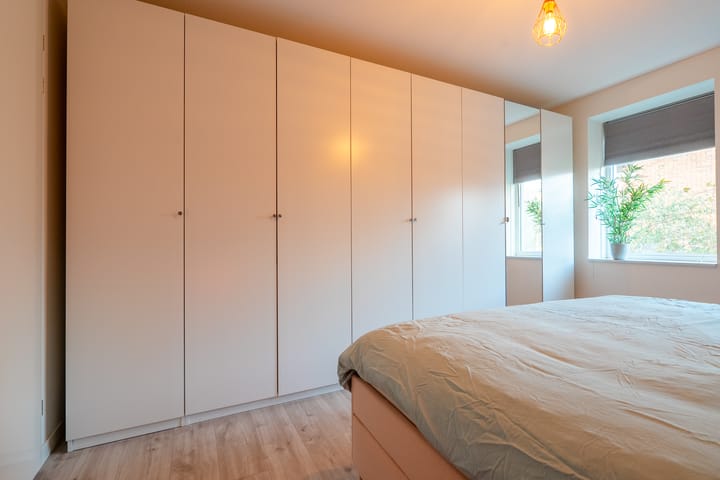 Photo 30 of Antillenstraat 2-5