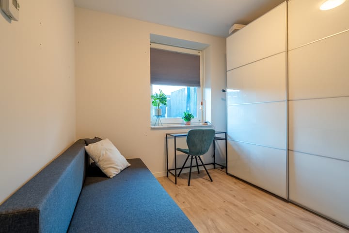 Photo 31 of Antillenstraat 2-5