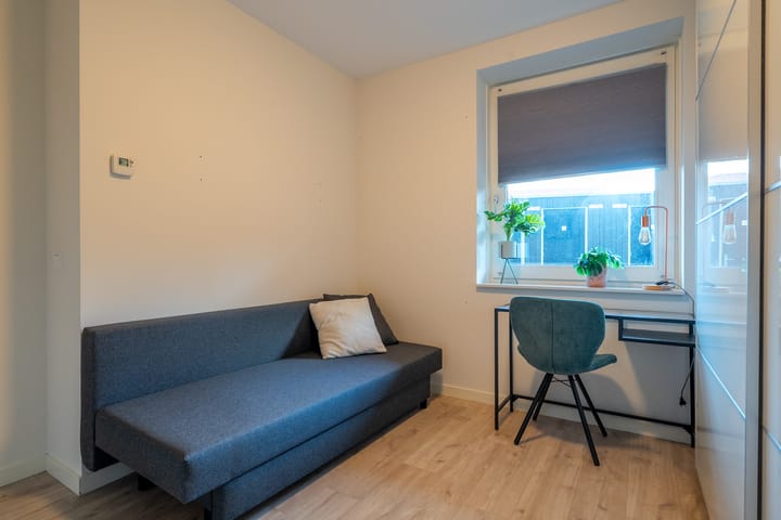 Photo 32 of Antillenstraat 2-5