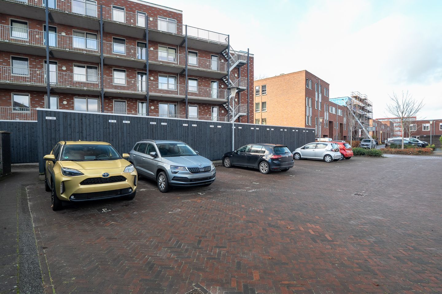 Foto 40 van Antillenstraat 2-5