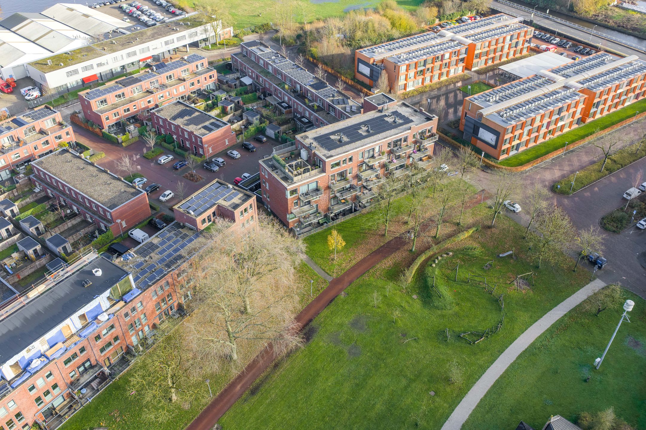 Foto 42 van Antillenstraat 2-5