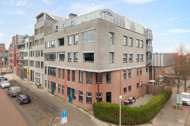 Photo 1 of Prins Hendrikstraat 42