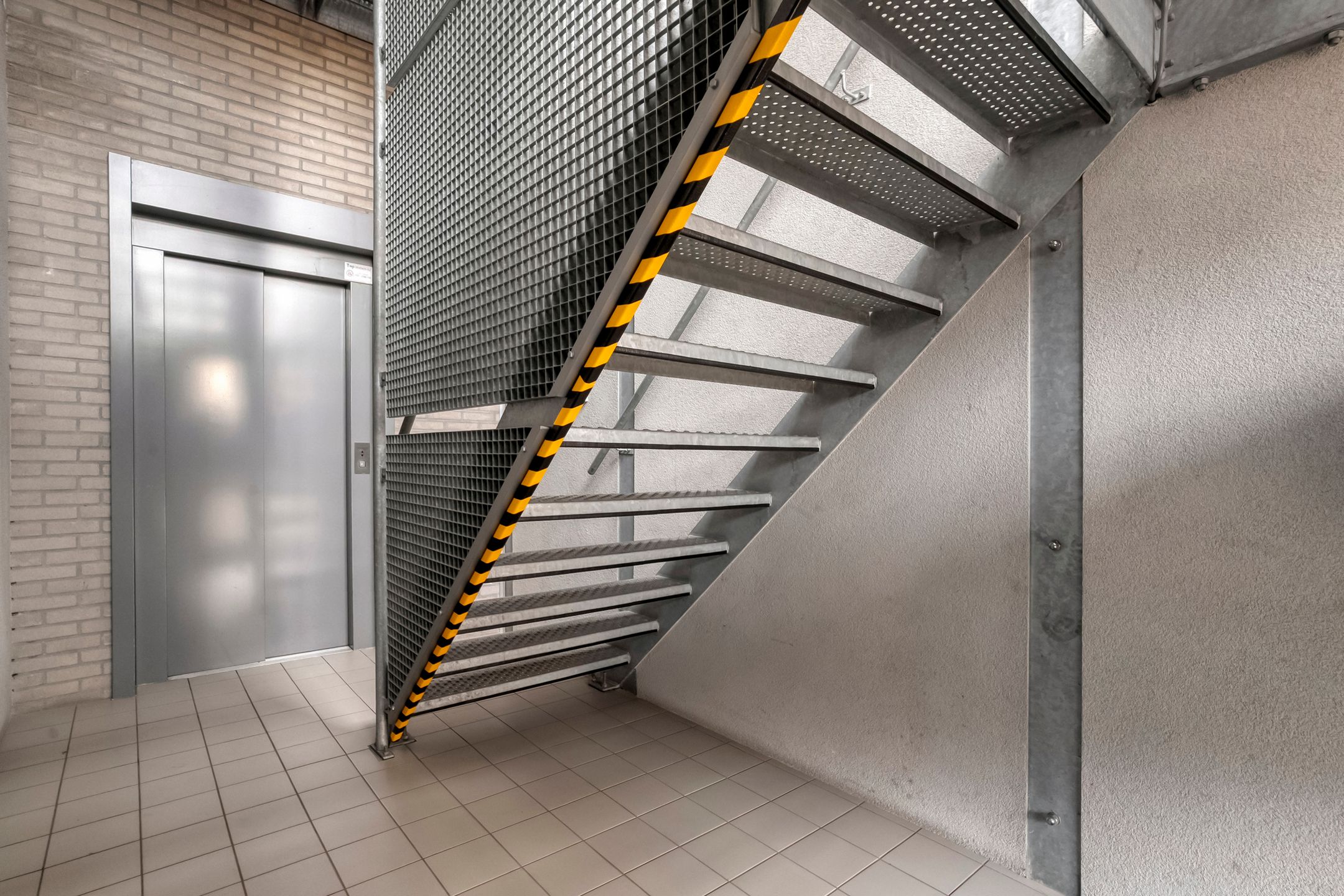 Photo 3 of Prins Hendrikstraat 42