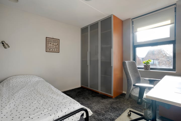 Photo 23 of Prins Hendrikstraat 42