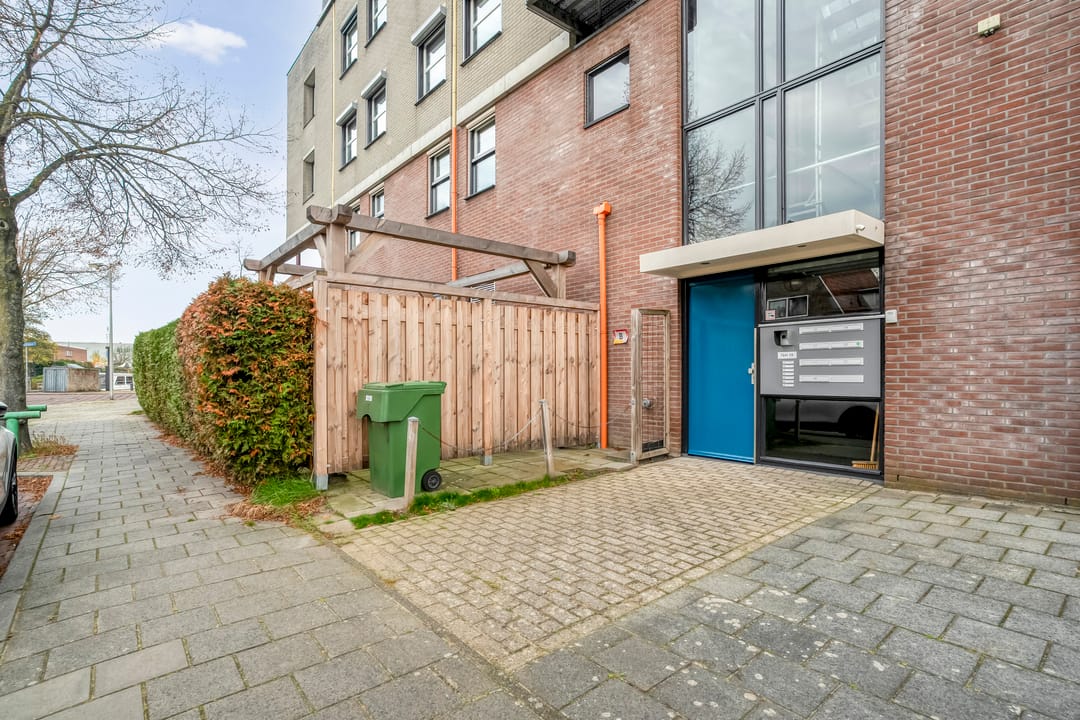 Photo 31 of Prins Hendrikstraat 42