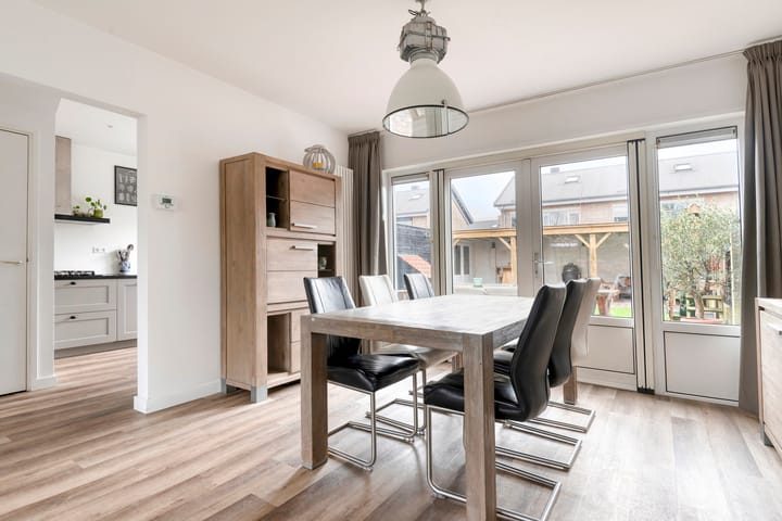 Photo 11 of Ruimtevaartstraat 12