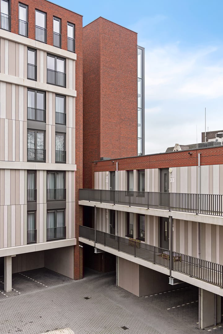 Photo 29 of Spoorlaan 450-33