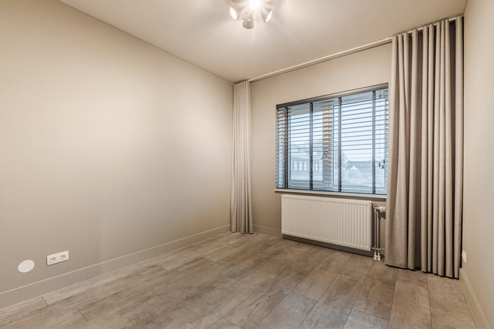 Photo 26 of Valkappel 63