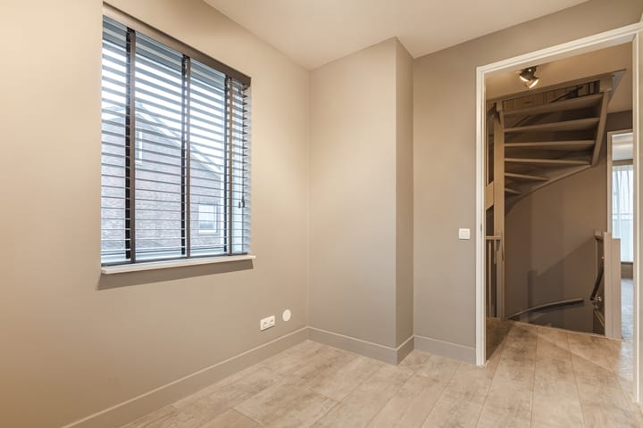 Photo 31 of Valkappel 63