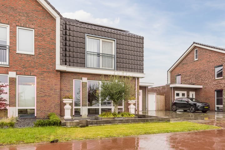 Photo 37 of Valkappel 63