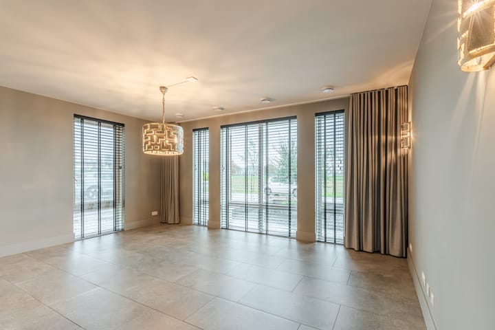 Photo 2 of Valkappel 63