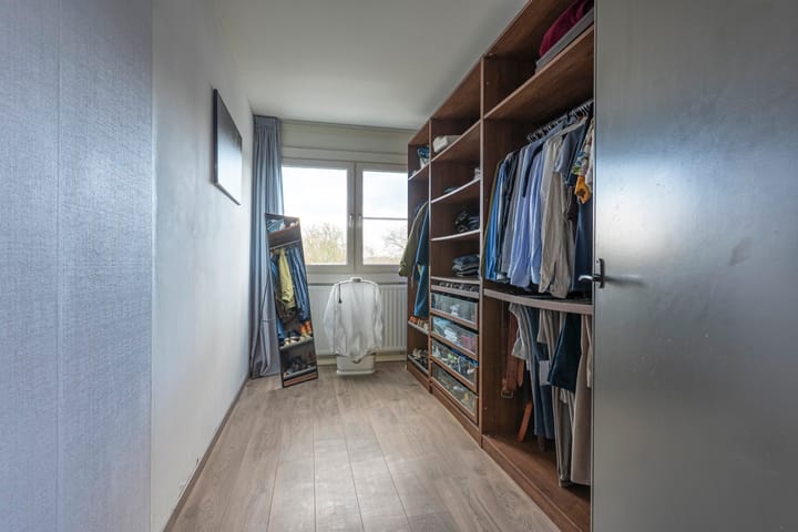 Photo 17 of De Thun 39