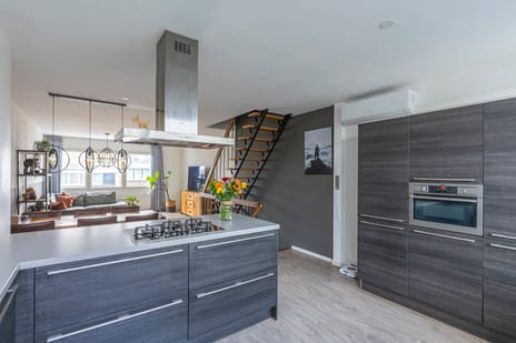 De Thun 39 secondary image