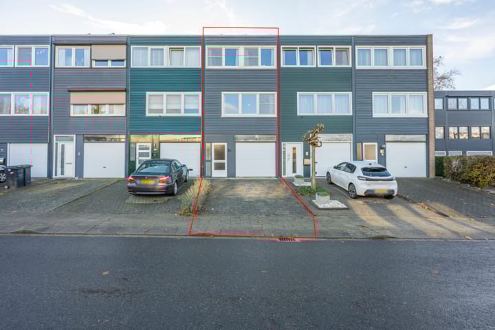 Photo 23 of De Thun 39