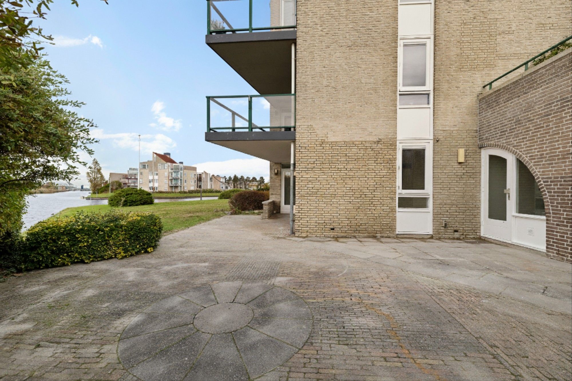 Foto 18 van de Warring 28