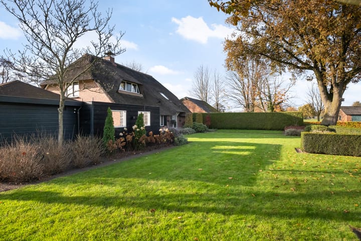 Photo 33 of Matenweg 5