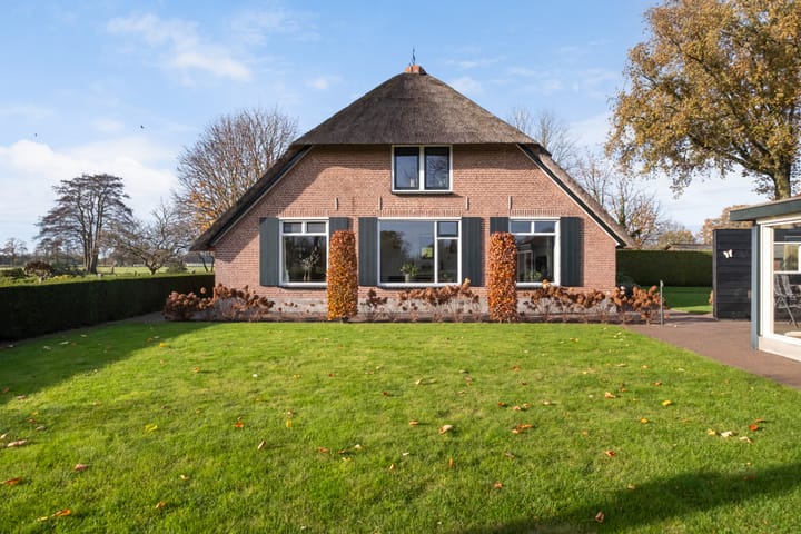 Photo 39 of Matenweg 5