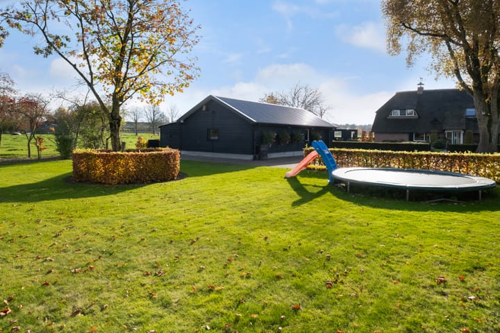 Photo 40 of Matenweg 5