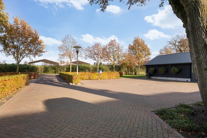 Photo 45 of Matenweg 5