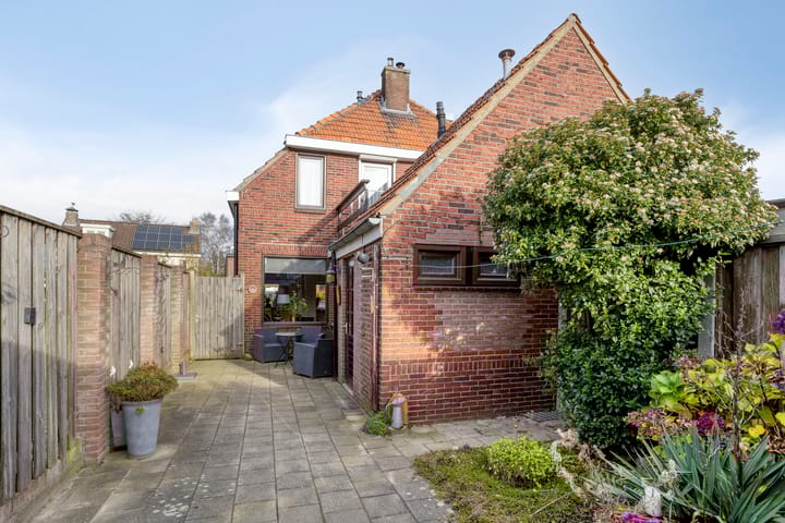 Photo 4 of Roomweg 244