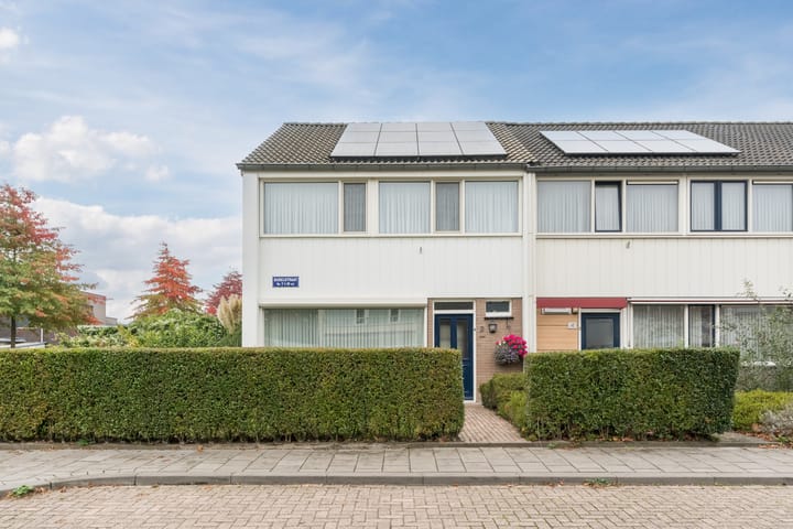 Photo 6 of Bugelstraat 2