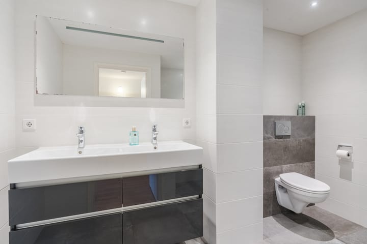 Photo 21 of Bugelstraat 2