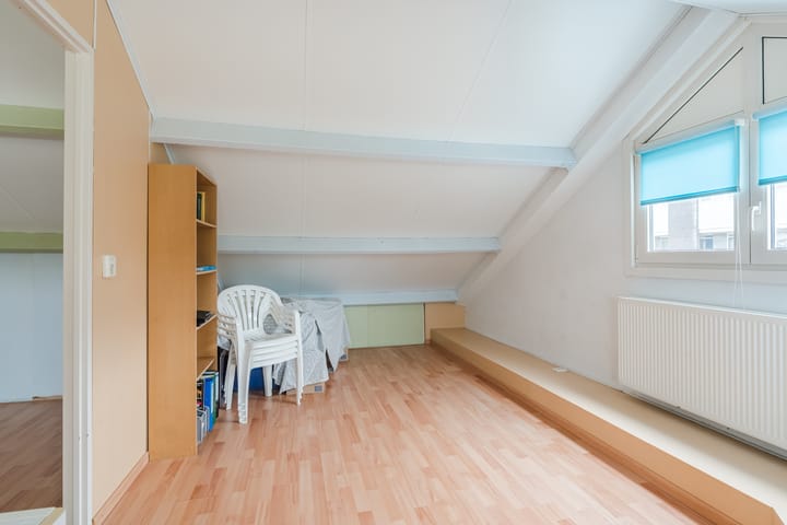 Photo 27 of Bugelstraat 2