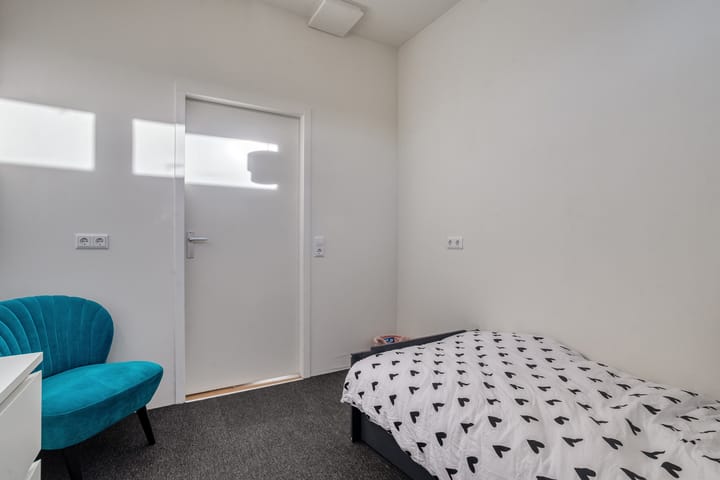 Foto 28 van Van Haeringenstraat 89