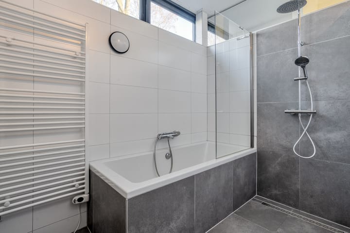 Foto 31 van Van Haeringenstraat 89