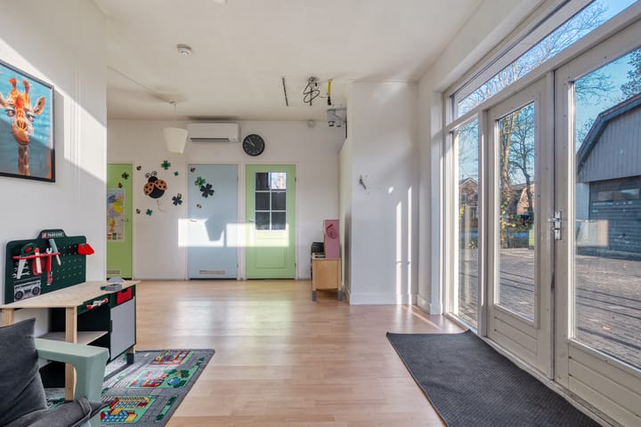 Foto 42 van Van Haeringenstraat 89