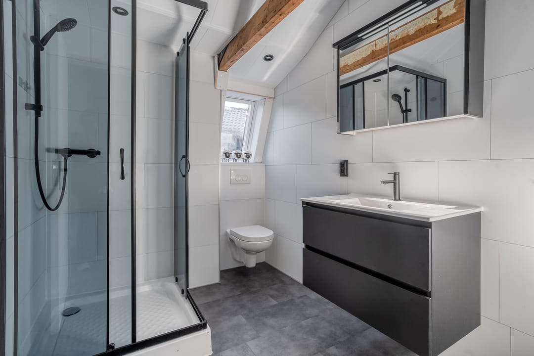 Foto 47 van Van Haeringenstraat 89