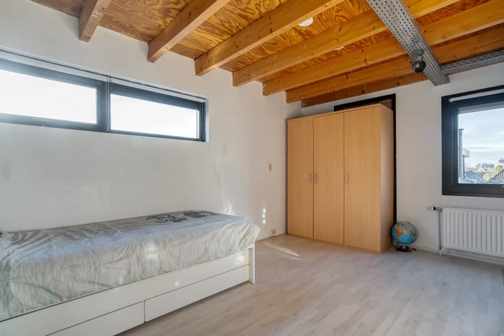 Foto 53 van Van Haeringenstraat 89