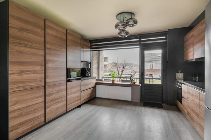 Foto 16 van Anna-Hoevestraat 41