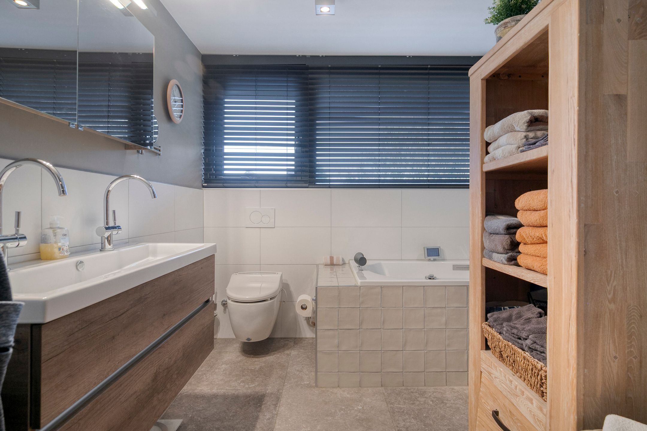 Photo 24 of Maanvlinderlaan 6