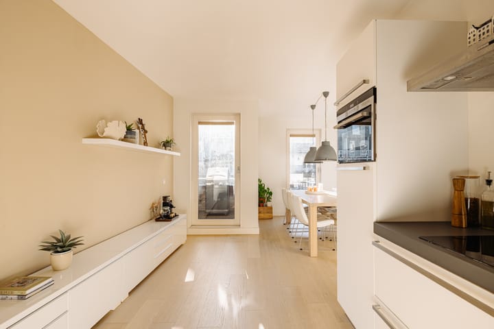 Photo 7 of Eerste Jan Steenstraat 54-C