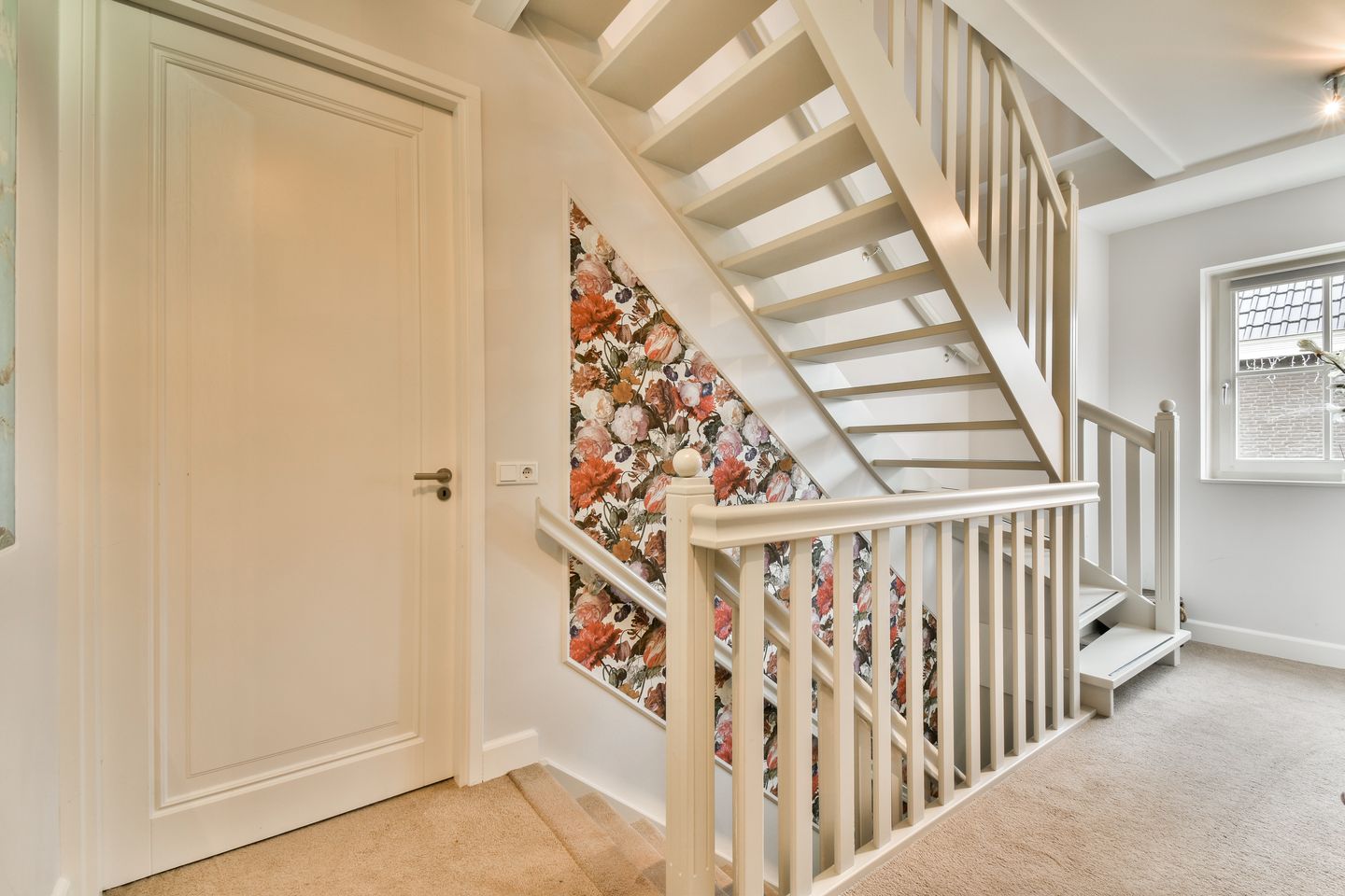 Photo 14 of Koekkoekhof 4