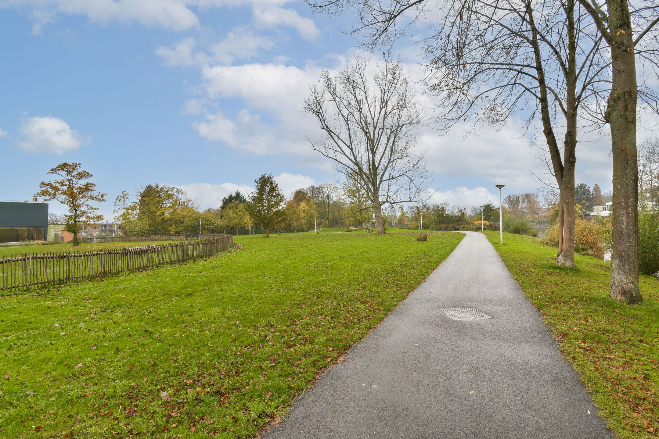 Photo 36 of Koekkoekhof 4