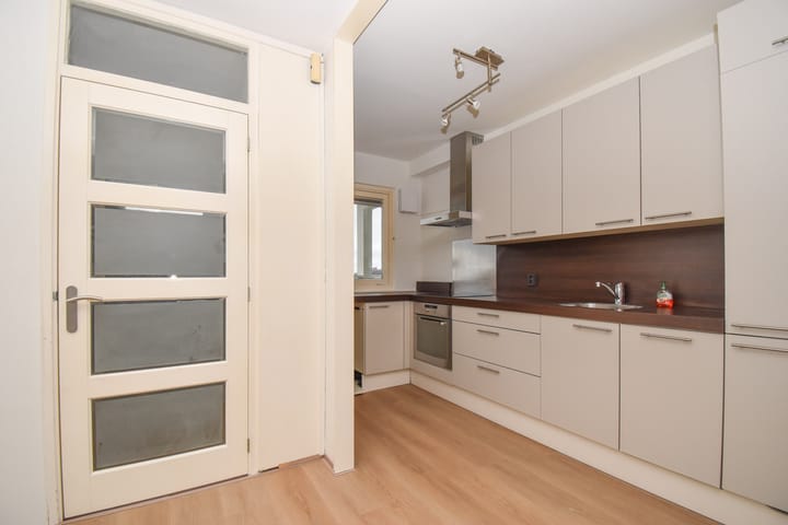 Photo 2 of Sinnigvelderstraat 597