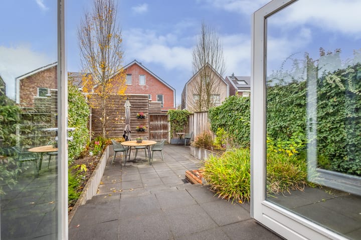 Foto 27 van De Genestetstraat 29