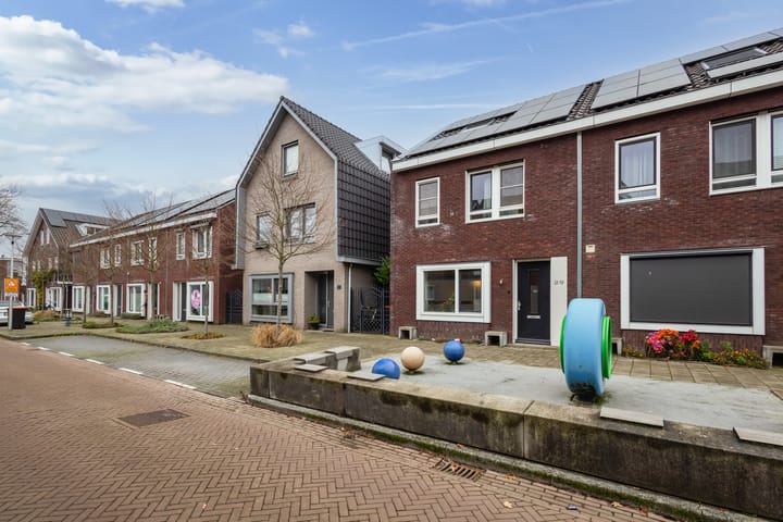 Foto 32 van De Genestetstraat 29