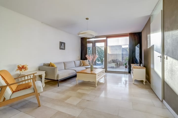 Photo 10 of Molièrelaan 98