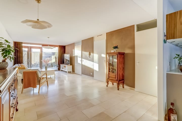 Photo 11 of Molièrelaan 98