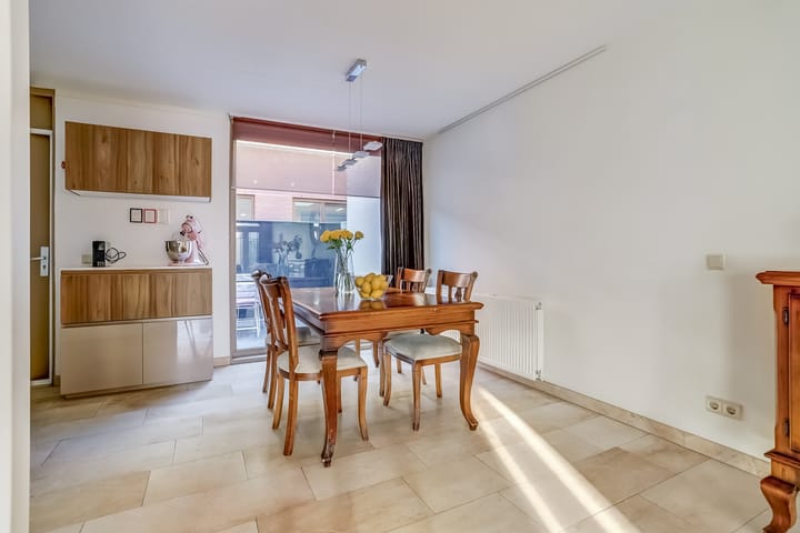 Photo 13 of Molièrelaan 98