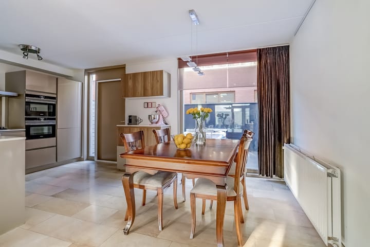 Photo 14 of Molièrelaan 98