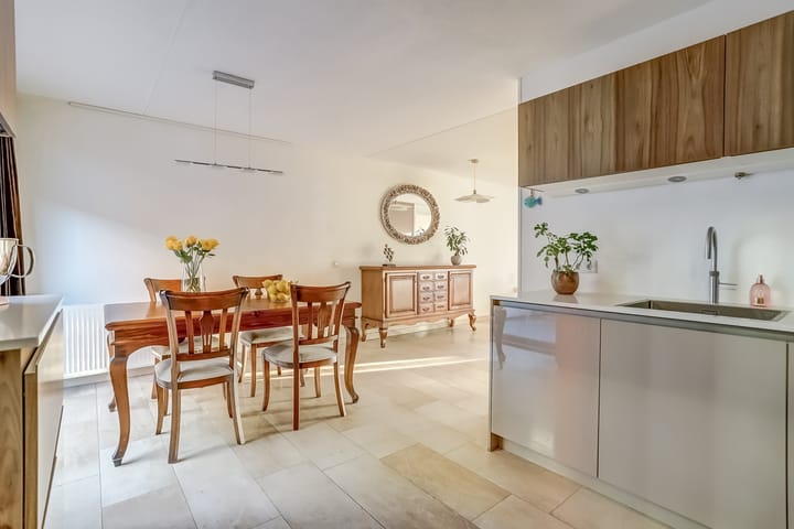 Photo 21 of Molièrelaan 98