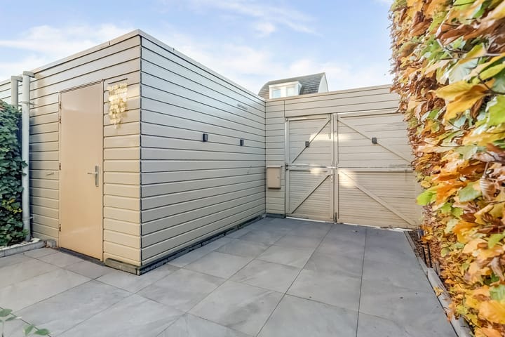 Photo 39 of Molièrelaan 98