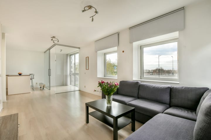 Photo 2 of Raoul Wallenbergstraat 87