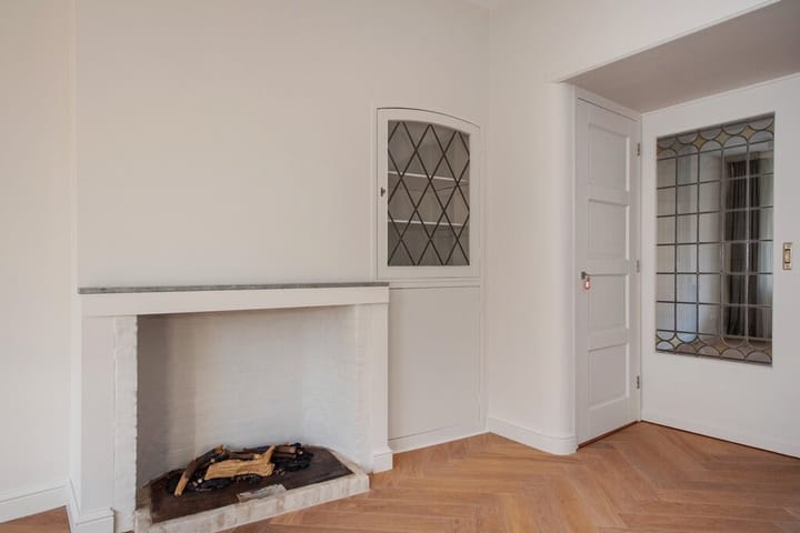 Photo 2 of Paulinastraat 47